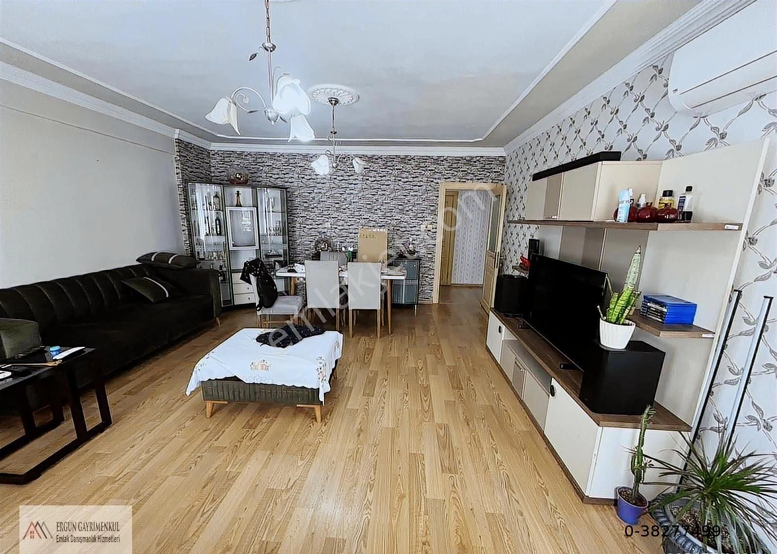 Ergünden Viranşehirde Cadde Üzeri Satılık 3+1 Doğalgazlı Daire - Görsel 17