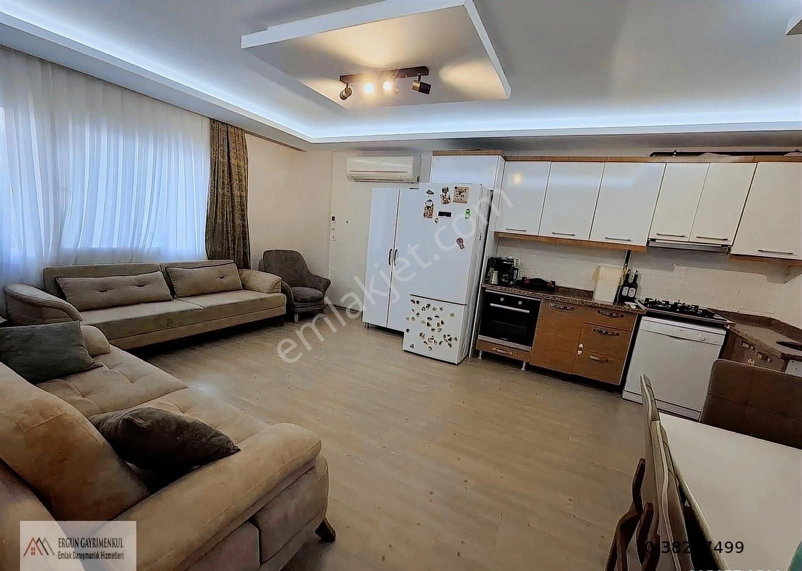 Merkez Mahallesinde Geniş Oturumlu Kombi Doğalgazlı Dairemiz - Görsel 24