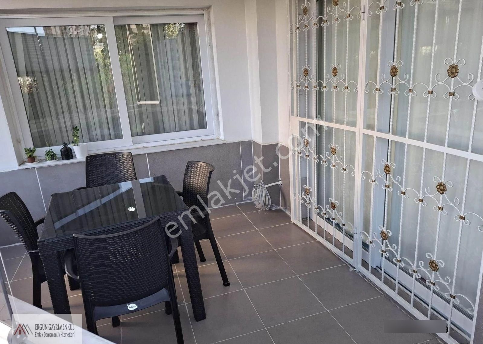 Merkez Mahallesinde Geniş Oturumlu Kombi Doğalgazlı Dairemiz - Görsel 10