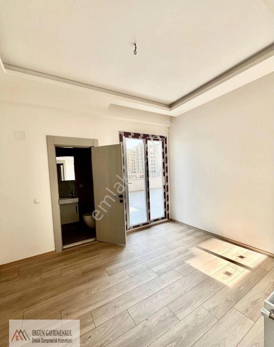 Harika Lokasyonda Bulunan 150m2 Teraslı 3+1 Daire - Görsel 16