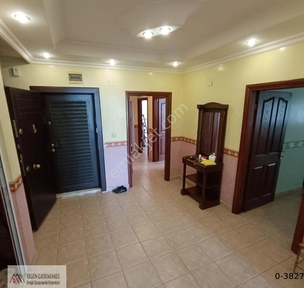 Pirireis Mahallesi 3+1 Geniş Oturumlu 190m2 Eşyalı Daire - Görsel 27