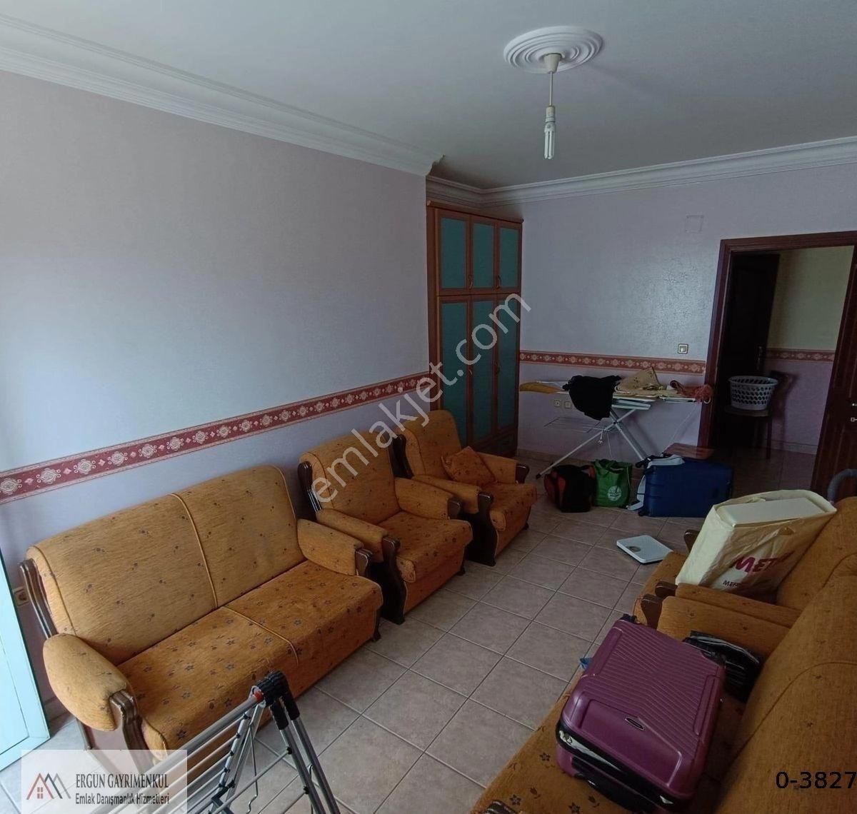 Pirireis Mahallesi 3+1 Geniş Oturumlu 190m2 Eşyalı Daire - Görsel 3
