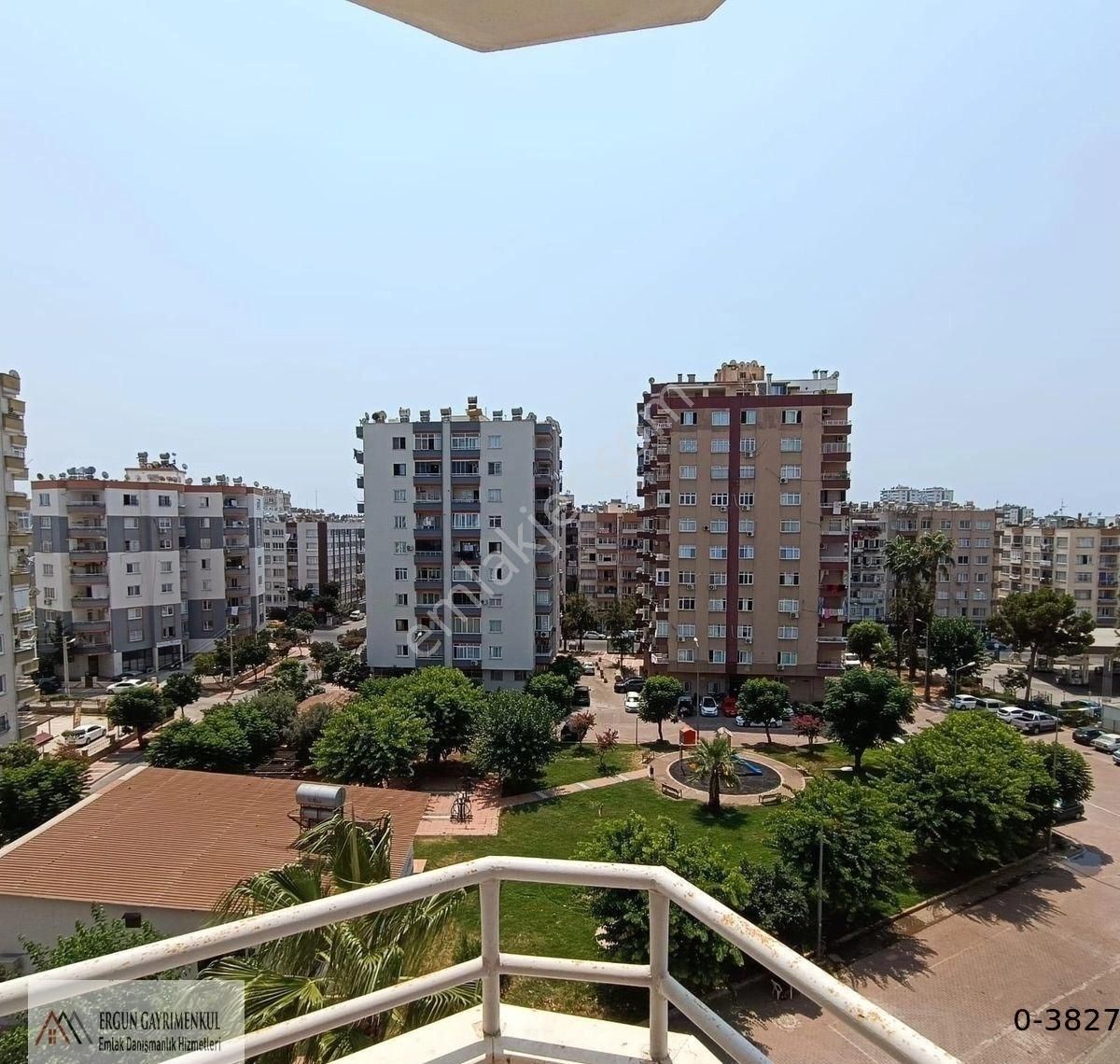 Pirireis Mahallesi 3+1 Geniş Oturumlu 190m2 Eşyalı Daire - Görsel 4