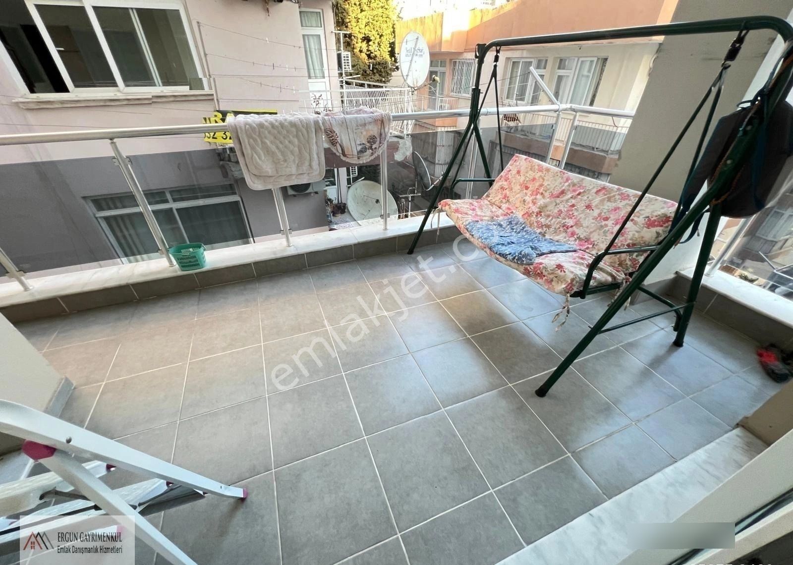 Ergünden Pirireiste 7 Yaşında Site İçi Doğalgazlı Satılık 3+1 - Görsel 19