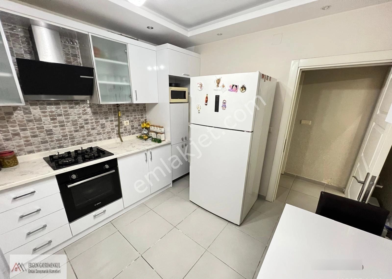 Ergünden Pirireiste 7 Yaşında Site İçi Doğalgazlı Satılık 3+1 - Görsel 30