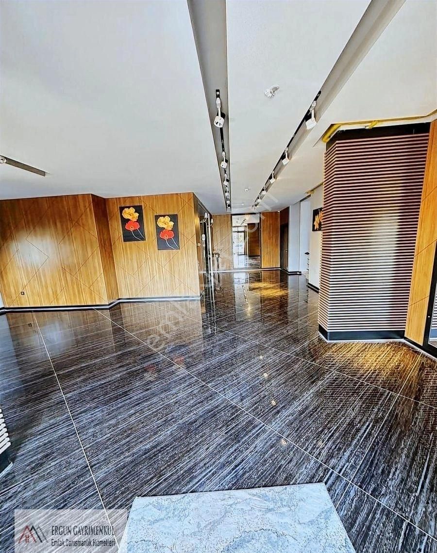 50. Yıl Mh Harika Lokasyonda Bulunan Geniş Oturumlu 3+1 Daire - Görsel 33