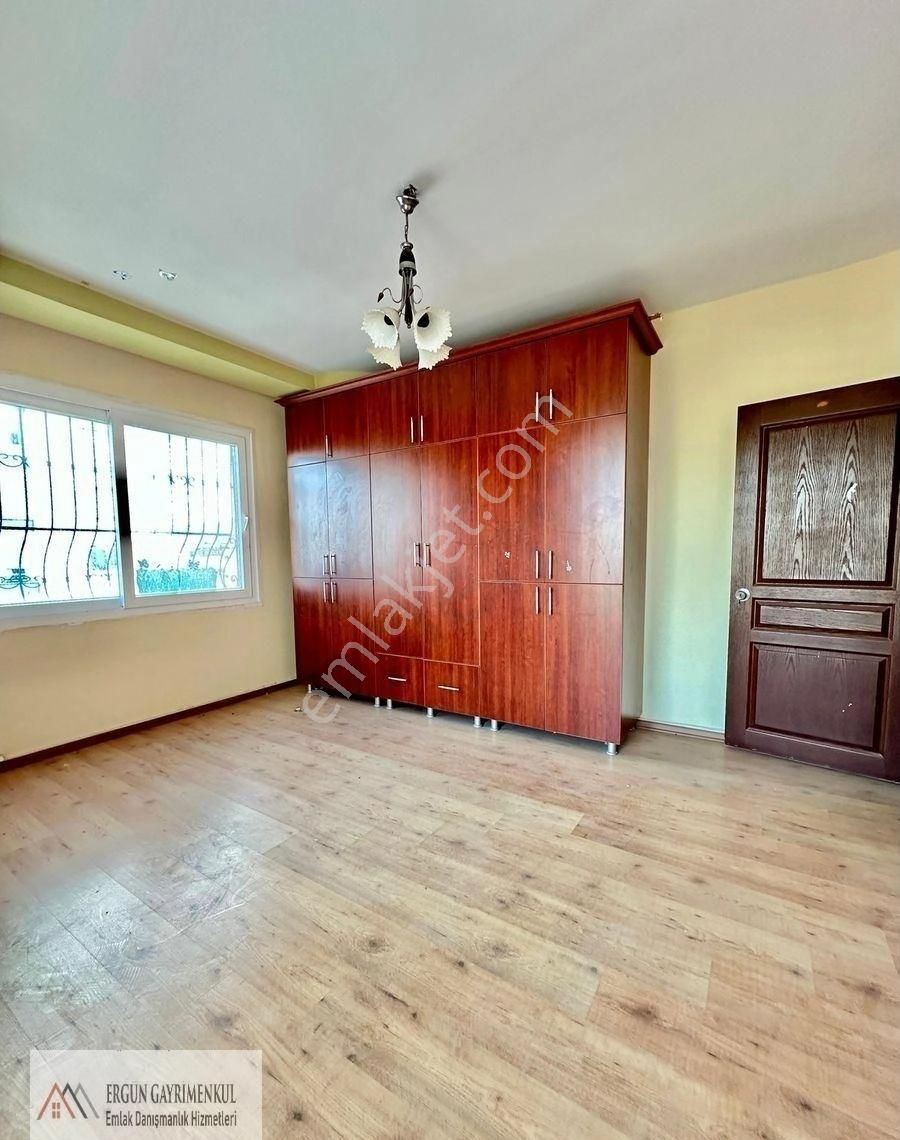 Harika Lokasyonda Bulunan 3+1 Geniş Oturumlu Havuzlu Site - Görsel 16