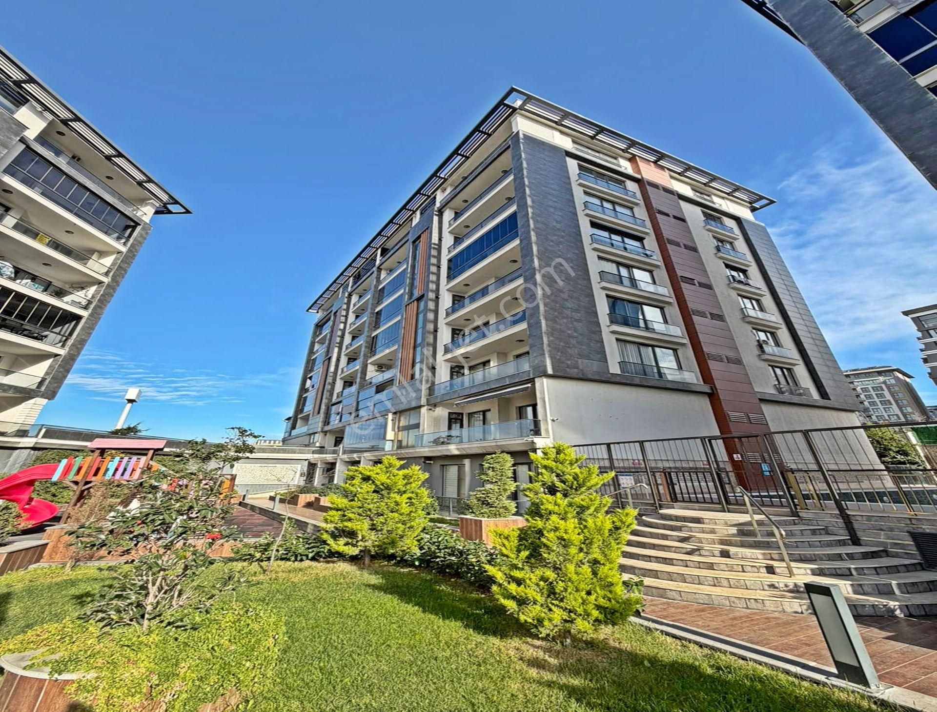 Prestijli Site İçerisinde Emsalsiz Geniş M2 Acil Satılık 3+1 - Görsel 12