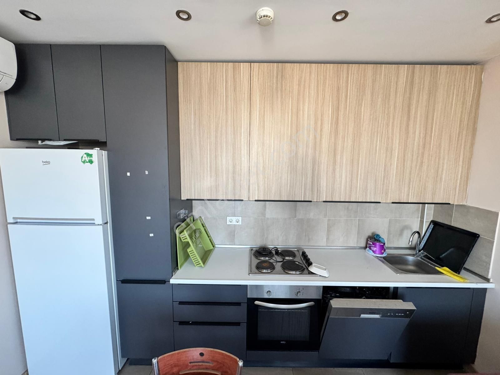 Bm''den Üniversite Caddesin'de 1+1 Full Eşyalı Daire - Görsel 5