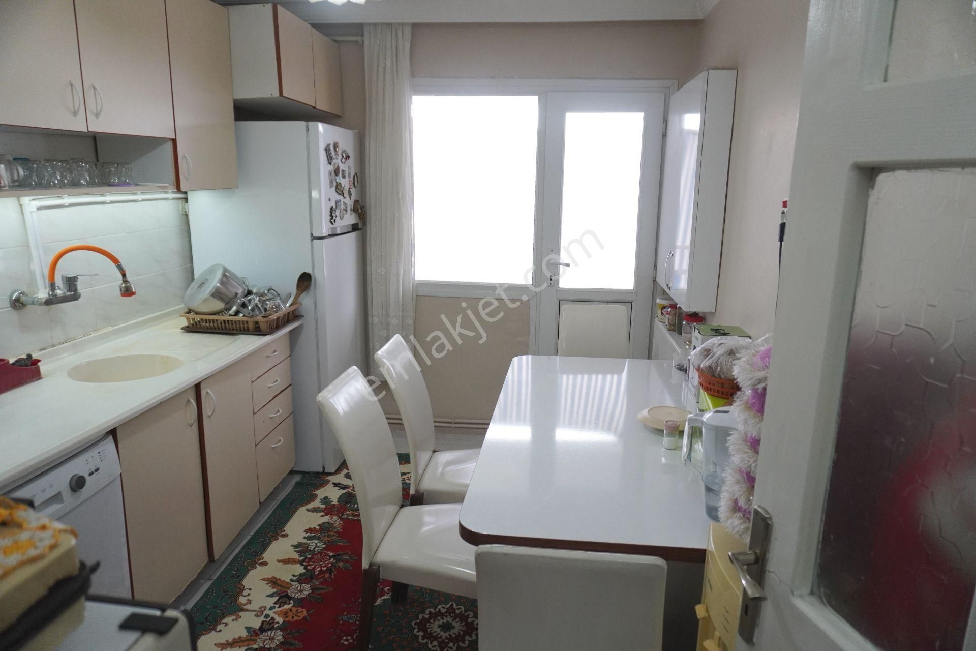 Yakakent Satılık3+1 Doğalgazlı+balkonlu+asansörlü Çiğliserkan - Görsel 2