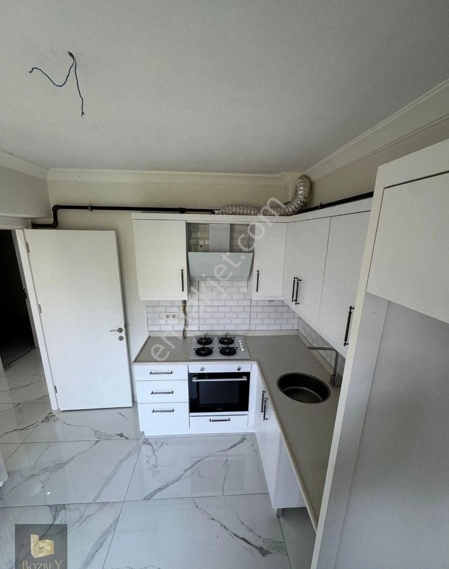 Buca Fırat Mah. 2+1 80 M2 Kapalı Mutfak Doğalgazlı Kiralık Daire