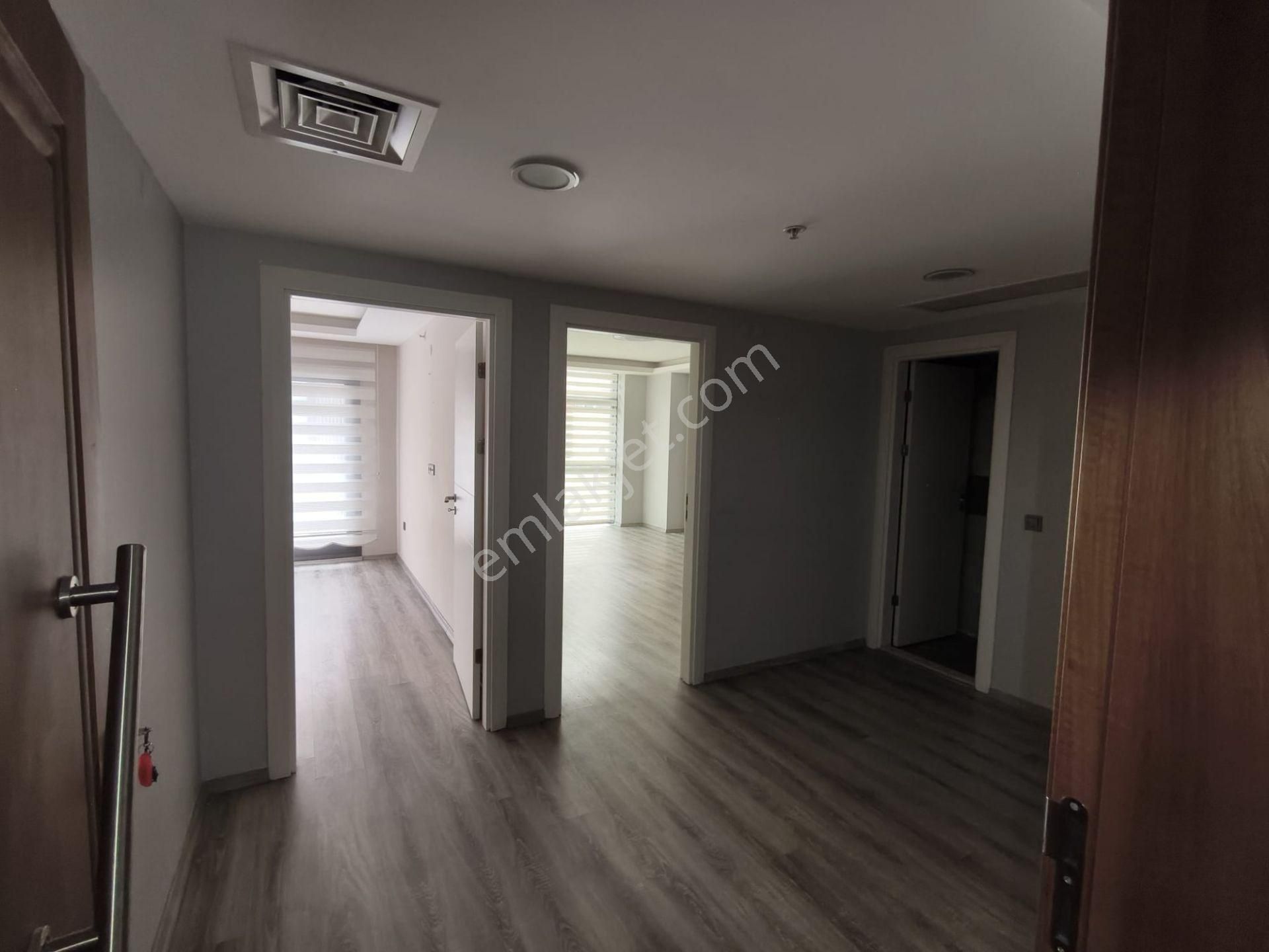 Bayraklı Adliye Yakınında Eminoğlu Plaza'da Kiralık 2+1 75 M² Ofis - Görsel 2