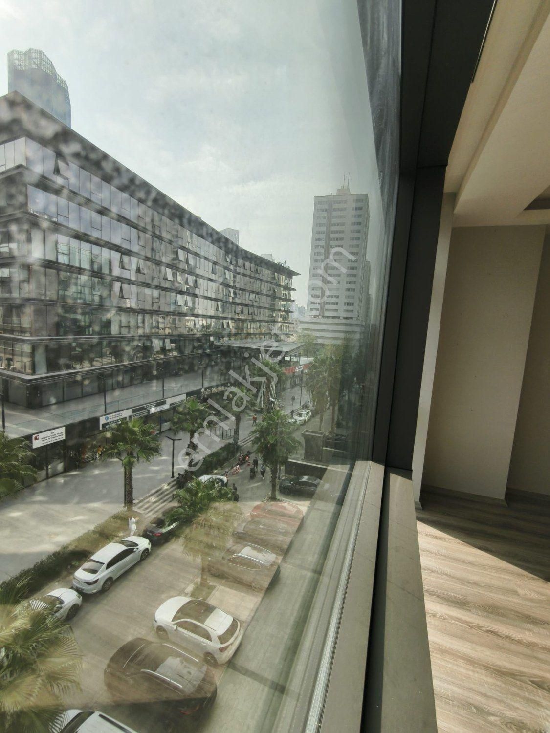 Bayraklı Adliye Yakınında Eminoğlu Plaza'da Kiralık 2+1 75 M² Ofis - Görsel 6