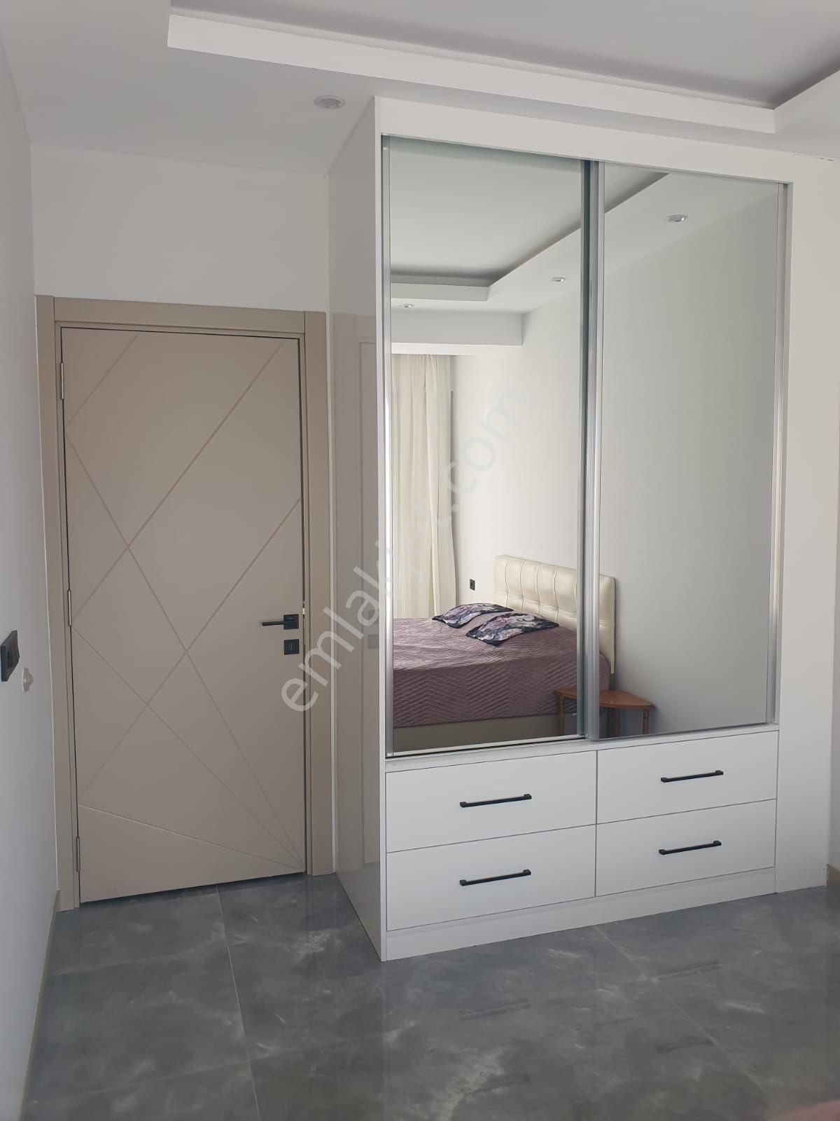 Feslikan Mahallesi'nde Kıbrıs Şehitlericad Çok Yakın 4+1 Dubleks Daire - Görsel 3