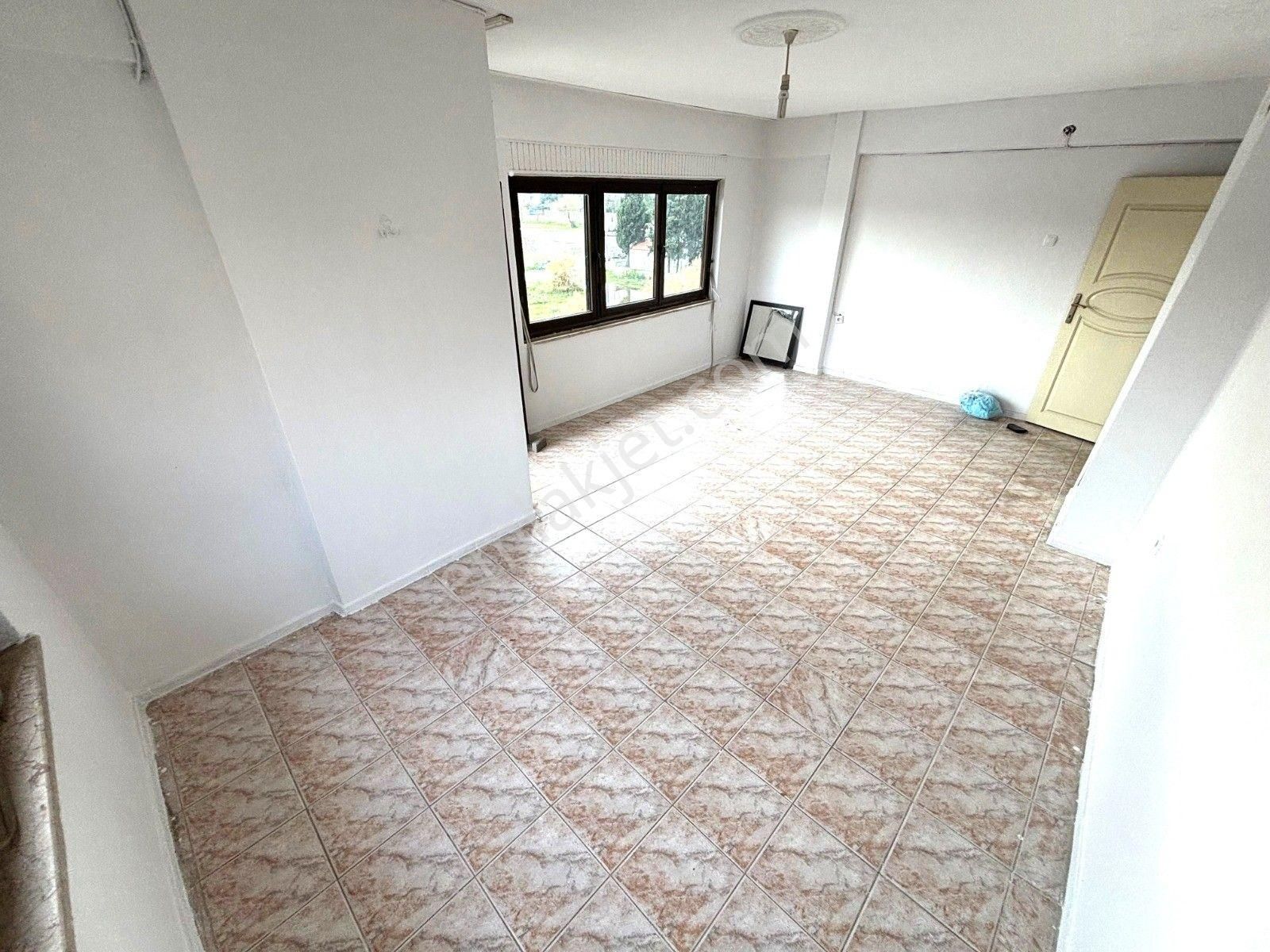 ▀jet Emlak'tan Altınkum'da Merkezi Konumda Denize 100m 2+1 Daire - Görsel 5