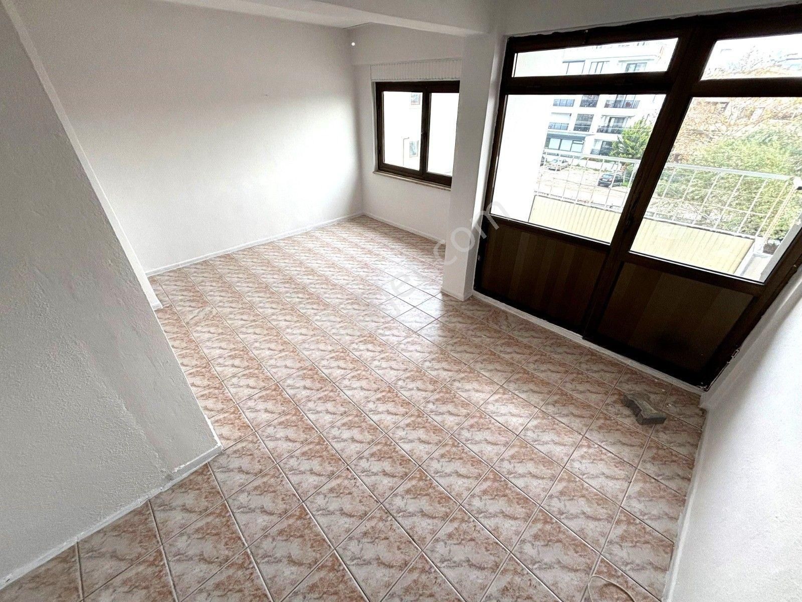 ▀jet Emlak'tan Altınkum'da Merkezi Konumda Denize 100m 2+1 Daire - Görsel 9
