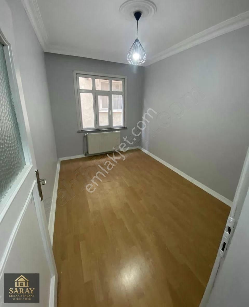 Saray Emlaktan Merkezde Satılık 2 Kat Daire