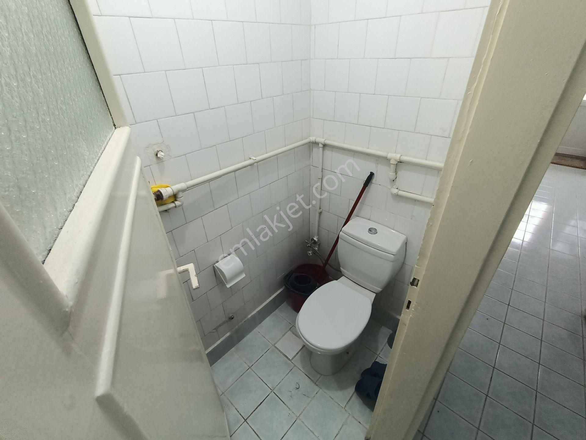 Asyapıdan 3+1 100 M2 Dikmen Caddesinde Açık Otoparklı Kaloriferli - Görsel 25