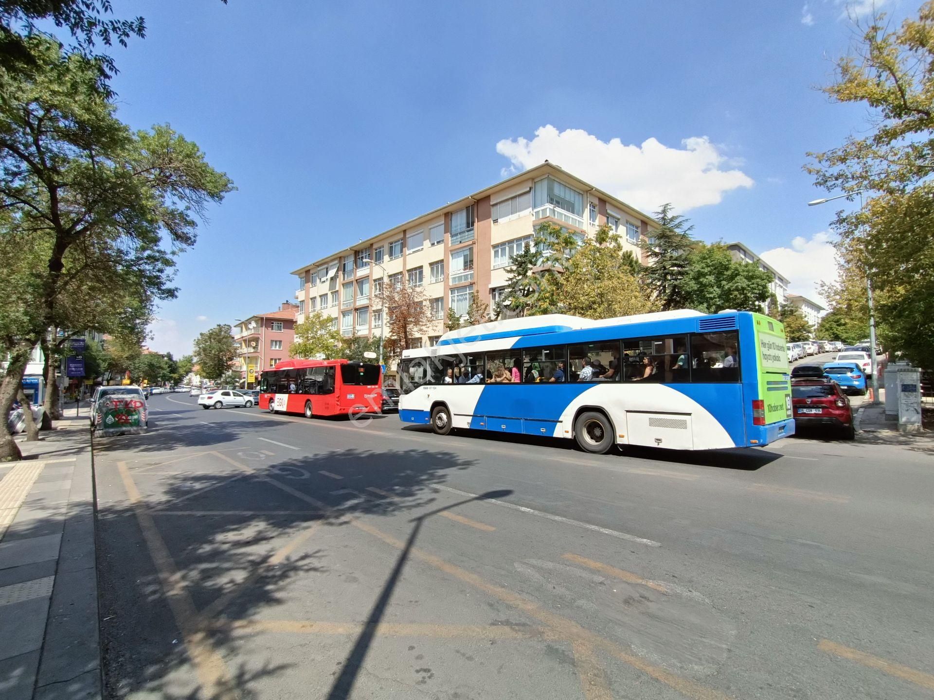 Asyapıdan 3+1 100 M2 Dikmen Caddesinde Açık Otoparklı Kaloriferli - Görsel 35