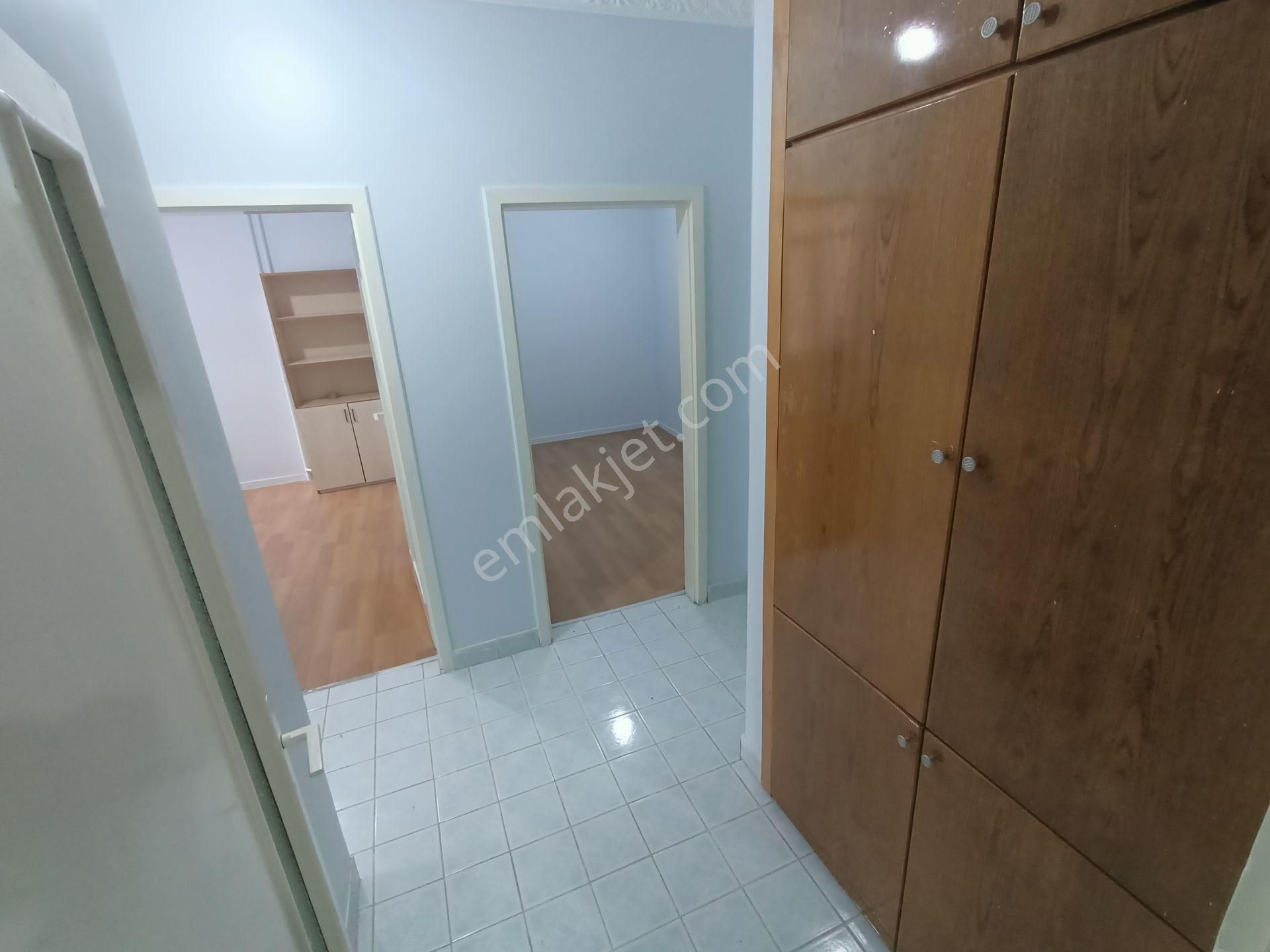 Asyapıdan 3+1 100 M2 Dikmen Caddesinde Açık Otoparklı Kaloriferli - Görsel 21