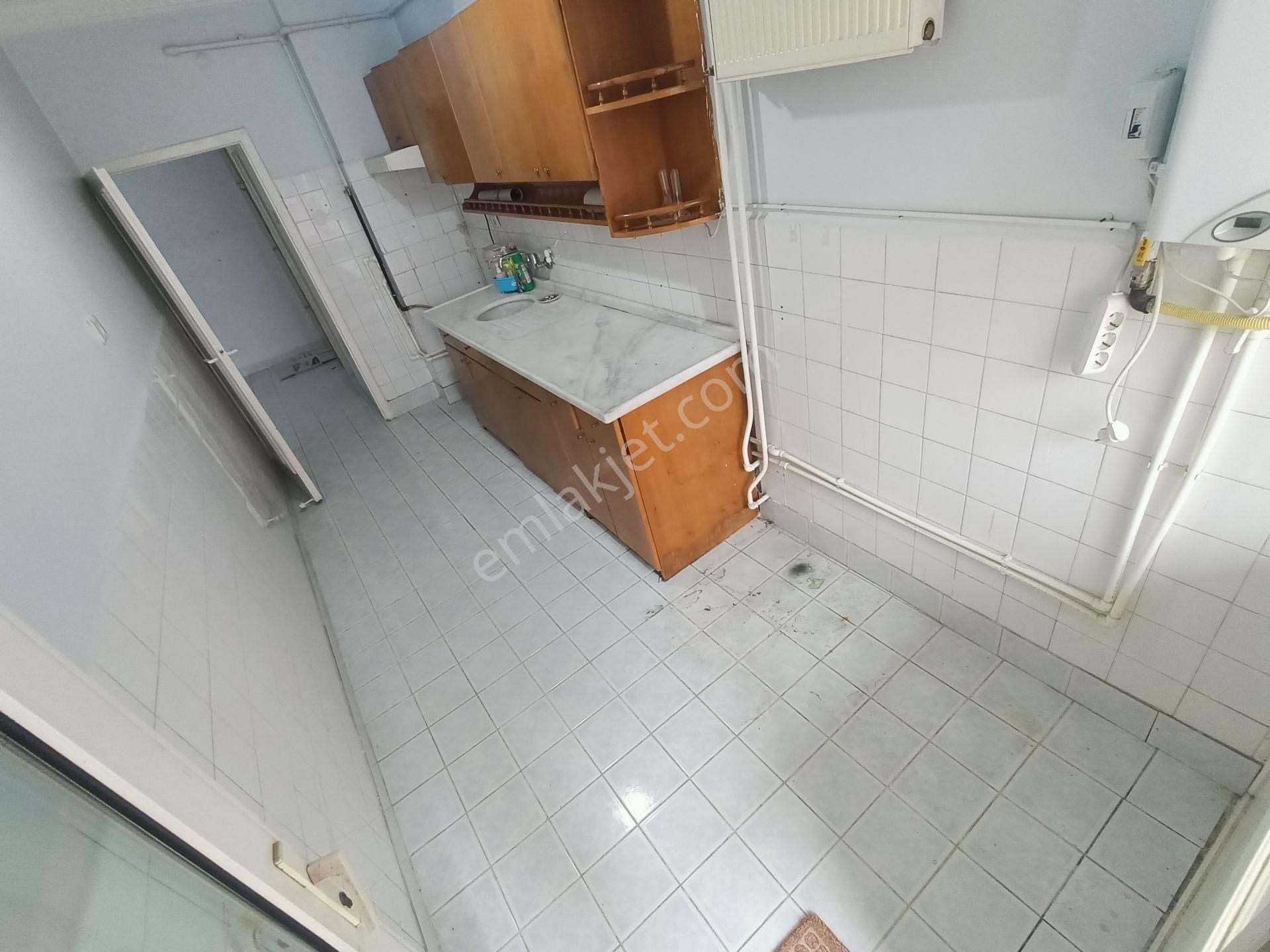 Asyapıdan 3+1 100 M2 Dikmen Caddesinde Açık Otoparklı Kaloriferli - Görsel 9