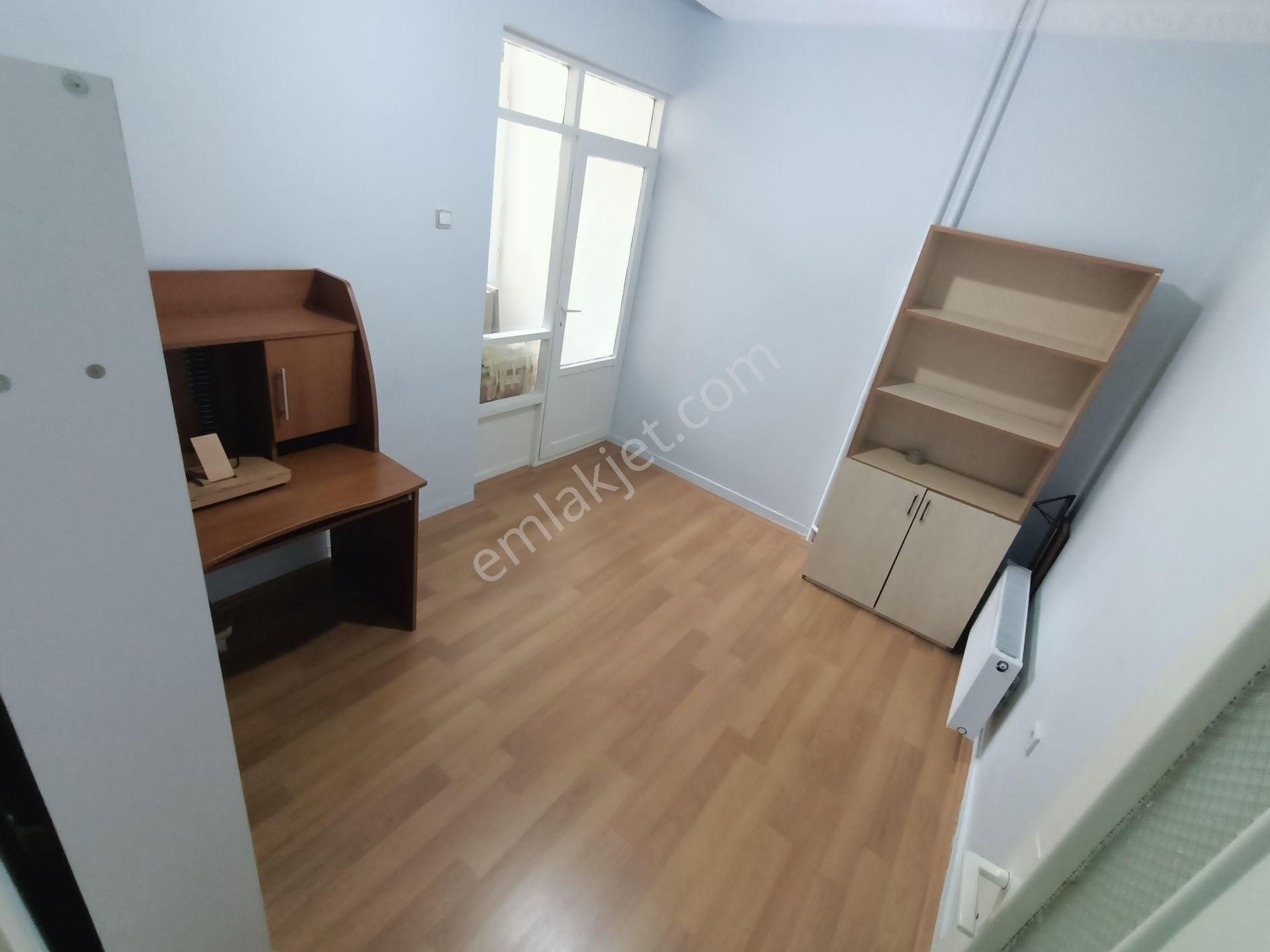 Asyapıdan 3+1 100 M2 Dikmen Caddesinde Açık Otoparklı Kaloriferli - Görsel 14