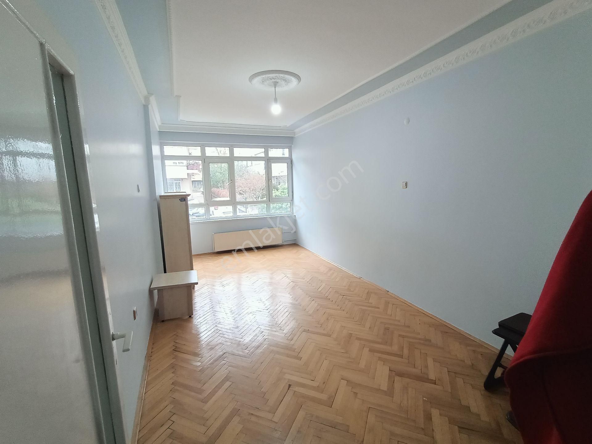 Asyapıdan 3+1 100 M2 Dikmen Caddesinde Açık Otoparklı Kaloriferli - Görsel 2