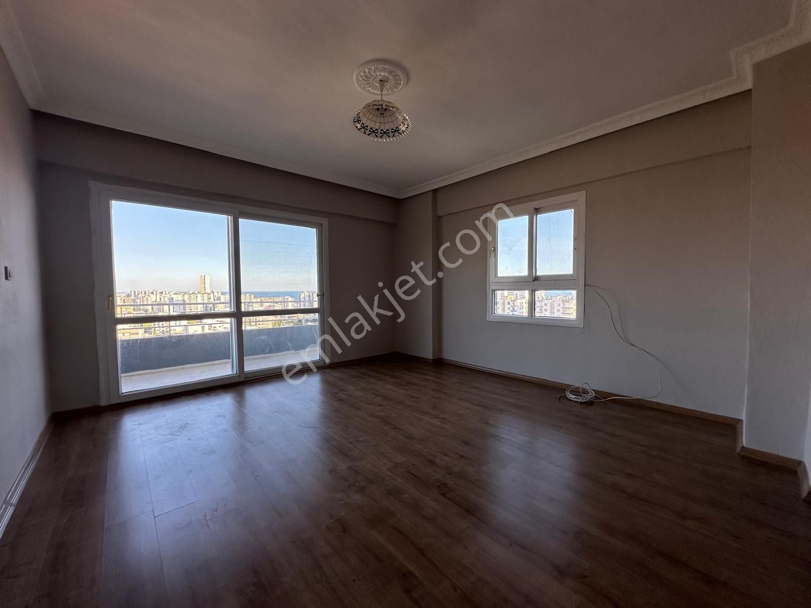 Arve'den İstiklal Mah'de Dağ Ve Deniz Manzaralı 2+1 Daire - Görsel 2