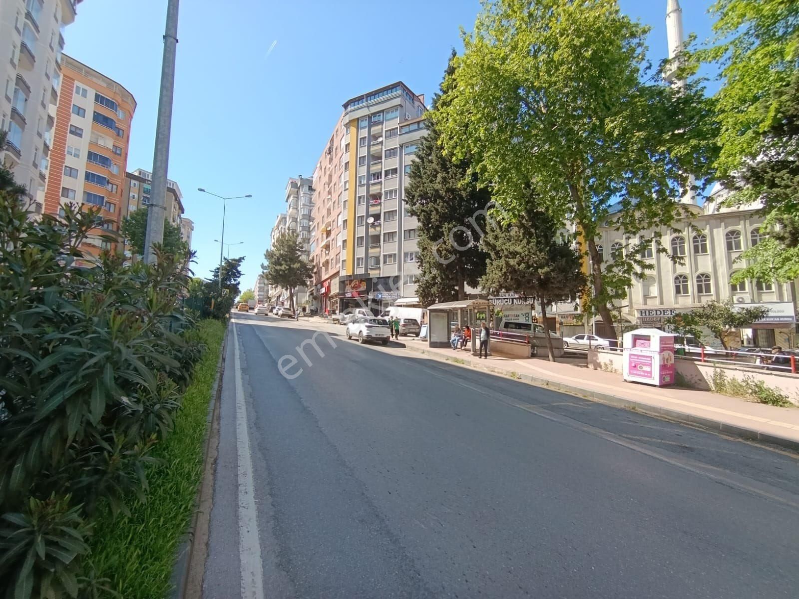 Bahcelievler Civarında Satılık Daire - Görsel 3