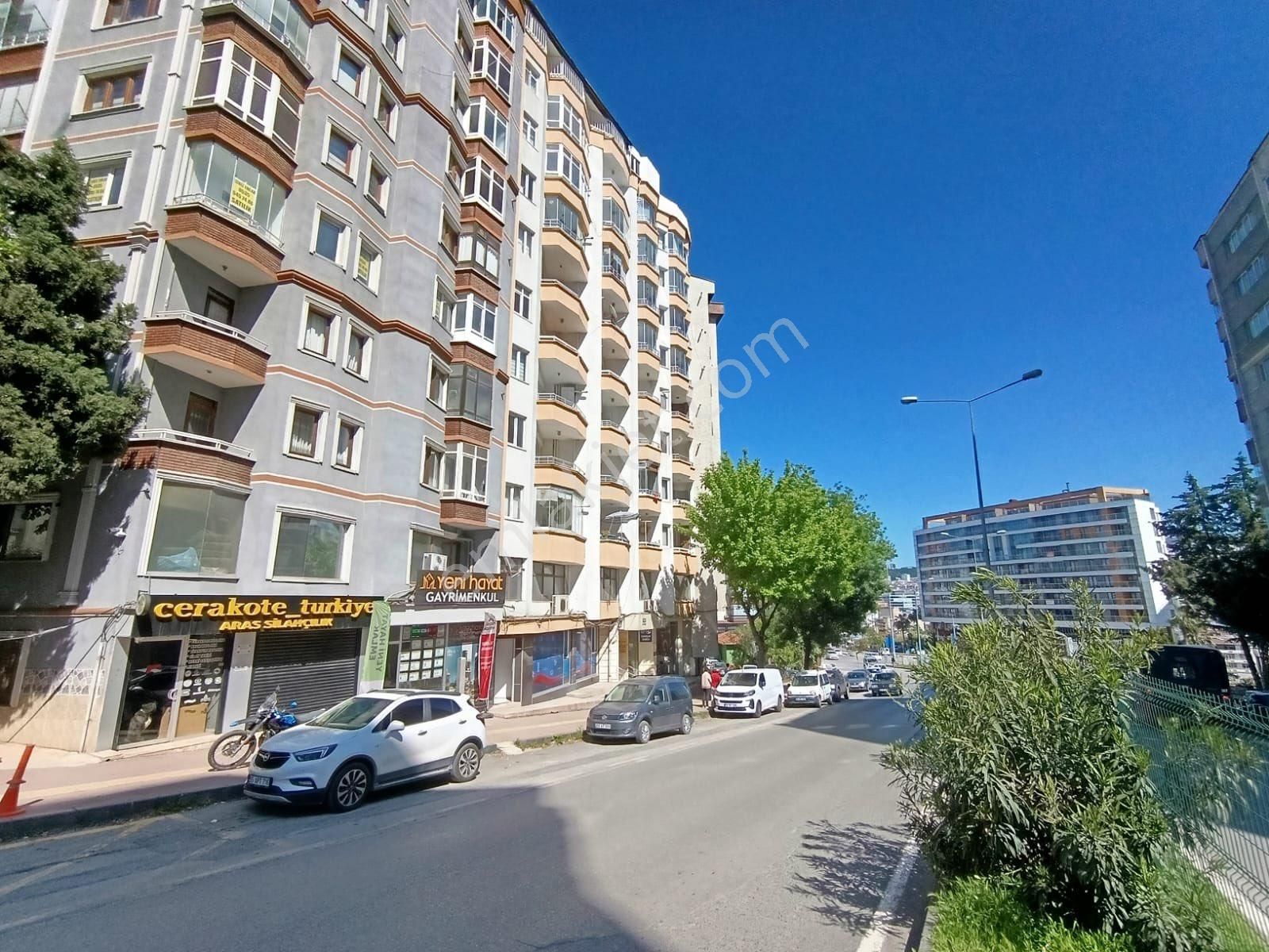 Bahcelievler Civarında Satılık Daire - Görsel 2