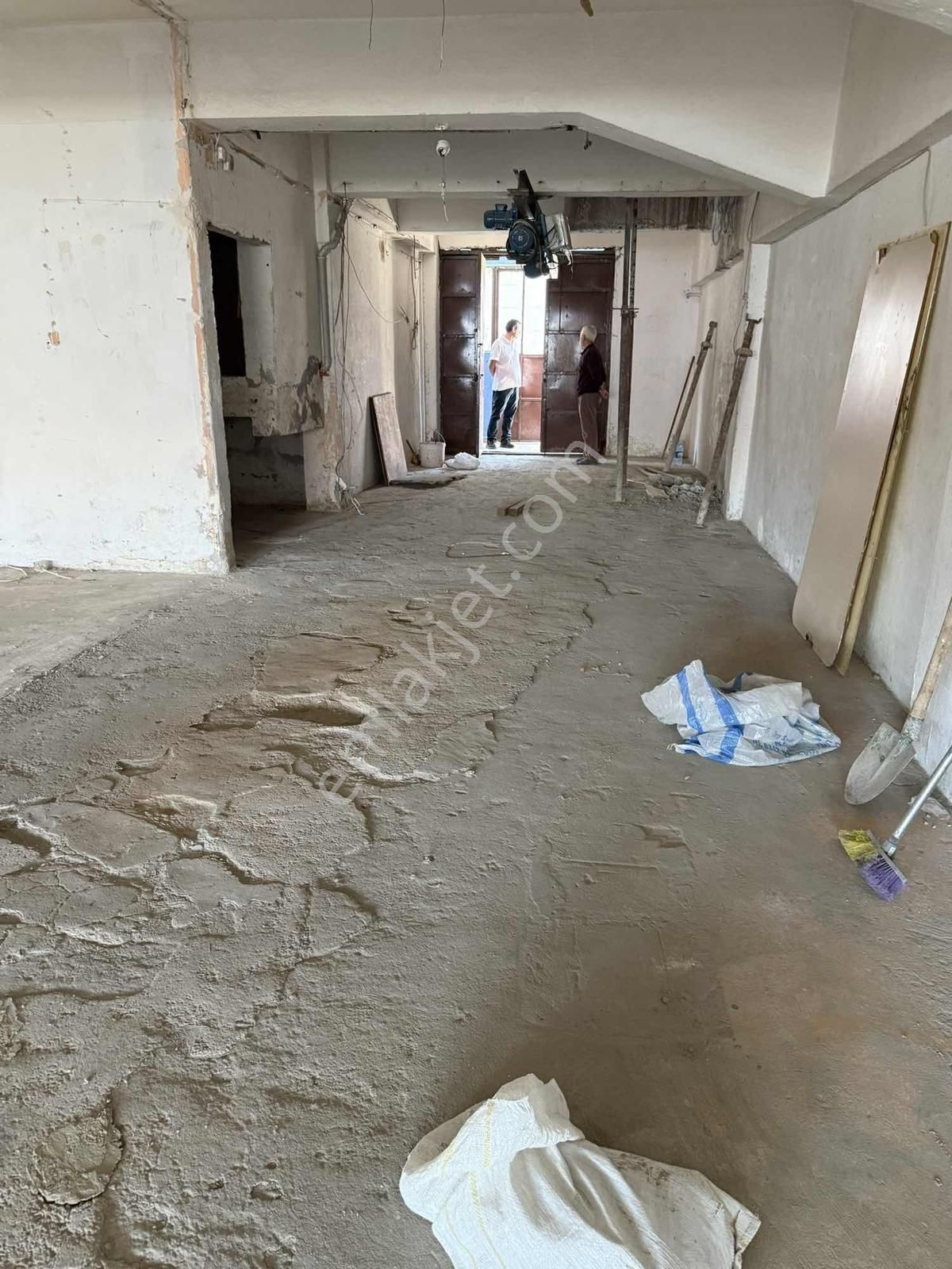 Çobançeşmede İmalata Uygun 400m2 İşhanında İskanlı - Görsel 18