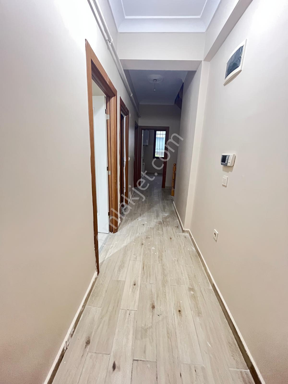 Loft'tan Sefaköy Merkezde Satıık 4+2 160m Ters Dubleks - Görsel 23