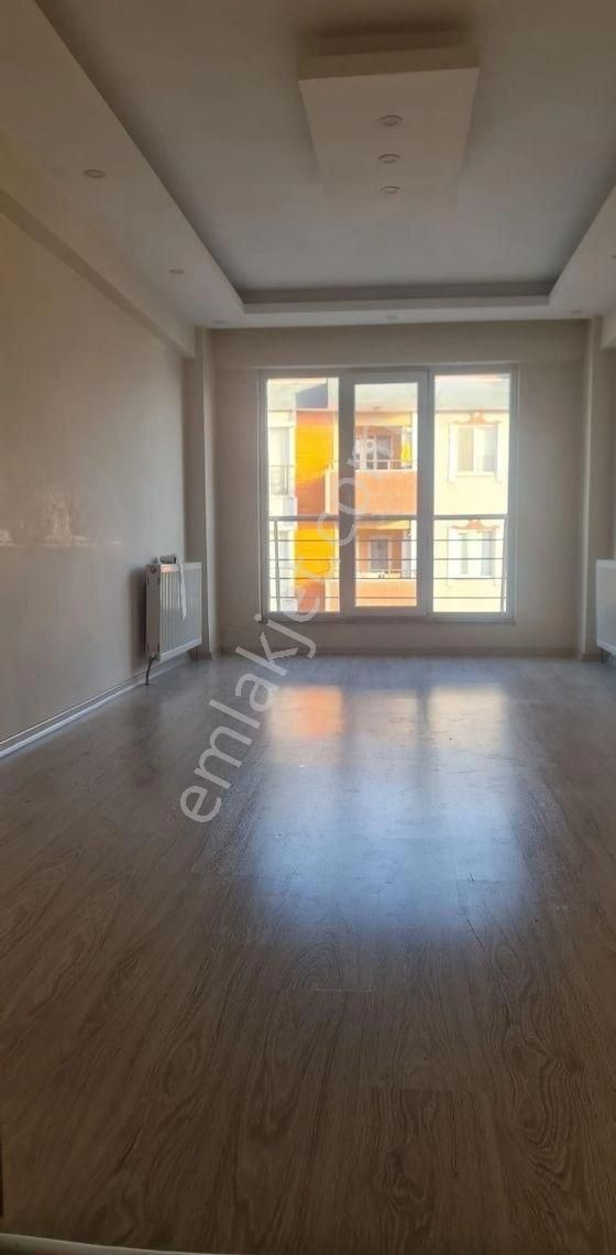 Kayacık Caddesinde Site İçerisinde Kiralık 2+1 Daire - Görsel 3