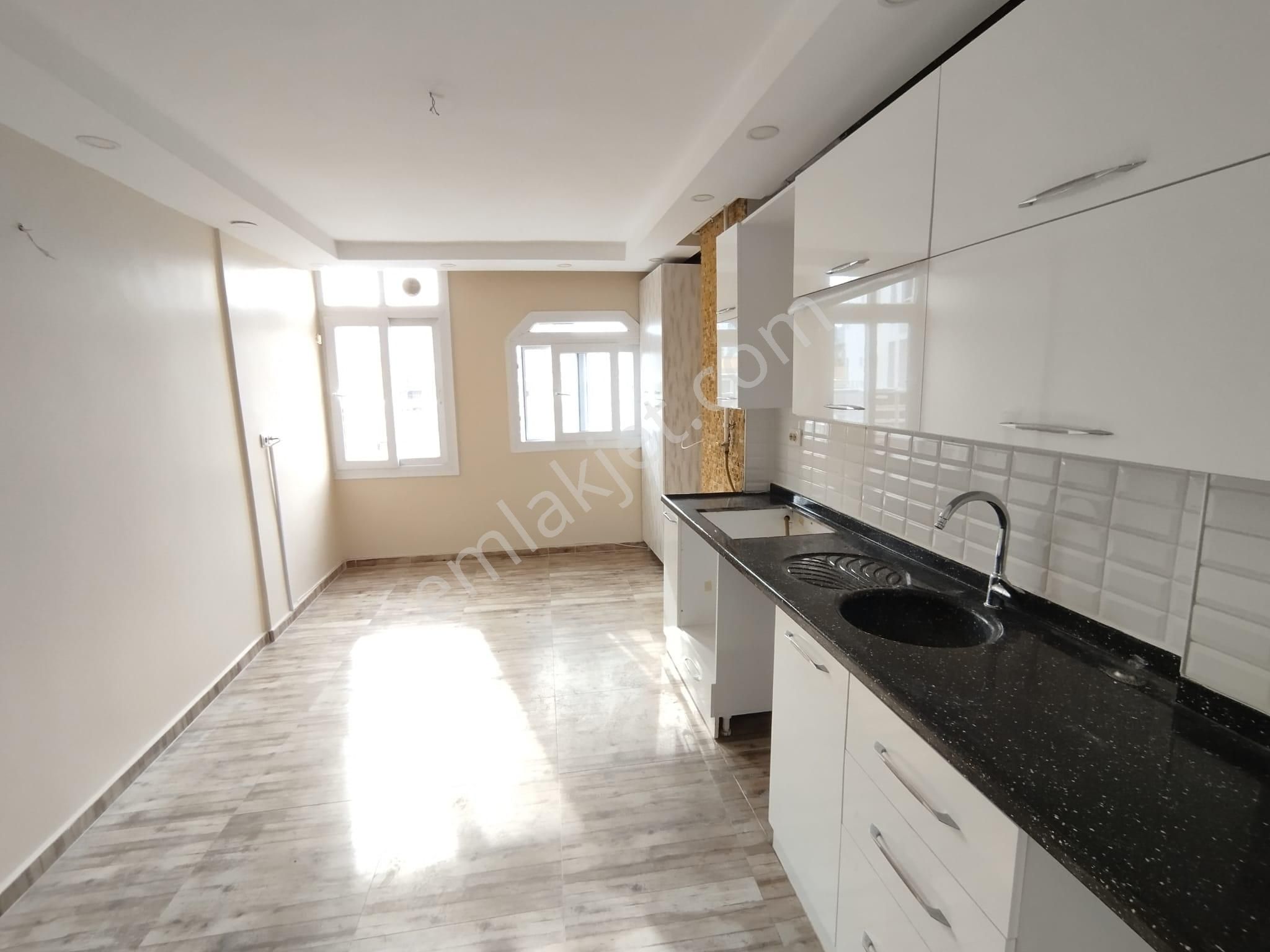 Barajyolu Hastaneler Kavşağı Bulvar Üzeri 2+1 Kapalı Mutfak Ekstralı Daire