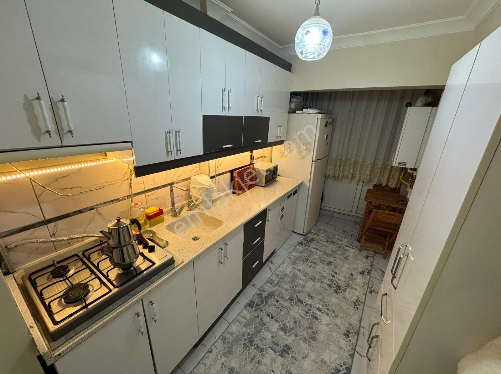 Mareşal Çakmak Mh 3+1 Ara Katta Merkezi Konumda Daire - Görsel 4