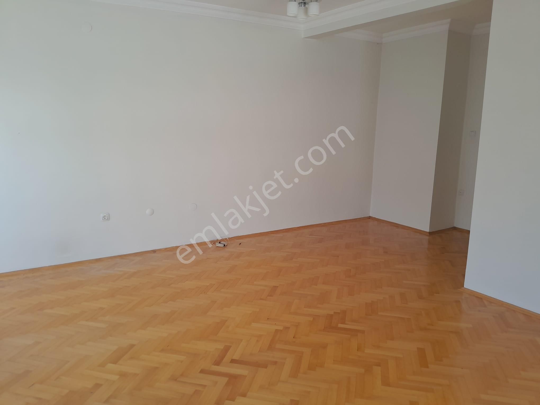 Dikmen Karşıyaka Sokakta 3.katta , Kombili, 3+1 ,mantolamalı... - Görsel 6