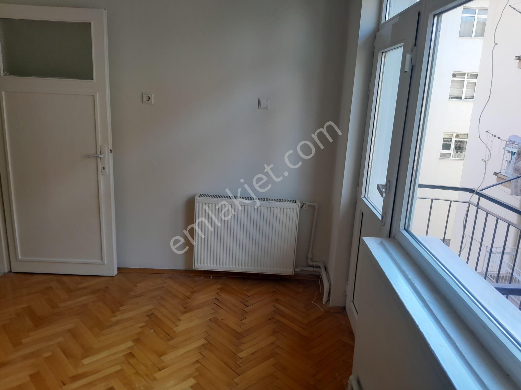 Dikmen Karşıyaka Sokakta 3.katta , Kombili, 3+1 ,mantolamalı... - Görsel 26