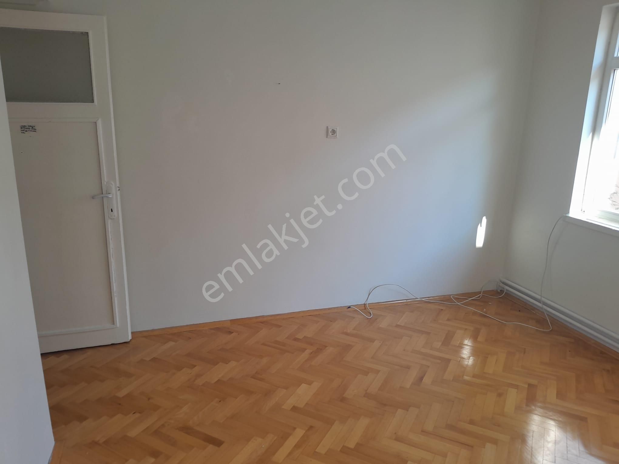 Dikmen Karşıyaka Sokakta 3.katta , Kombili, 3+1 ,mantolamalı... - Görsel 34