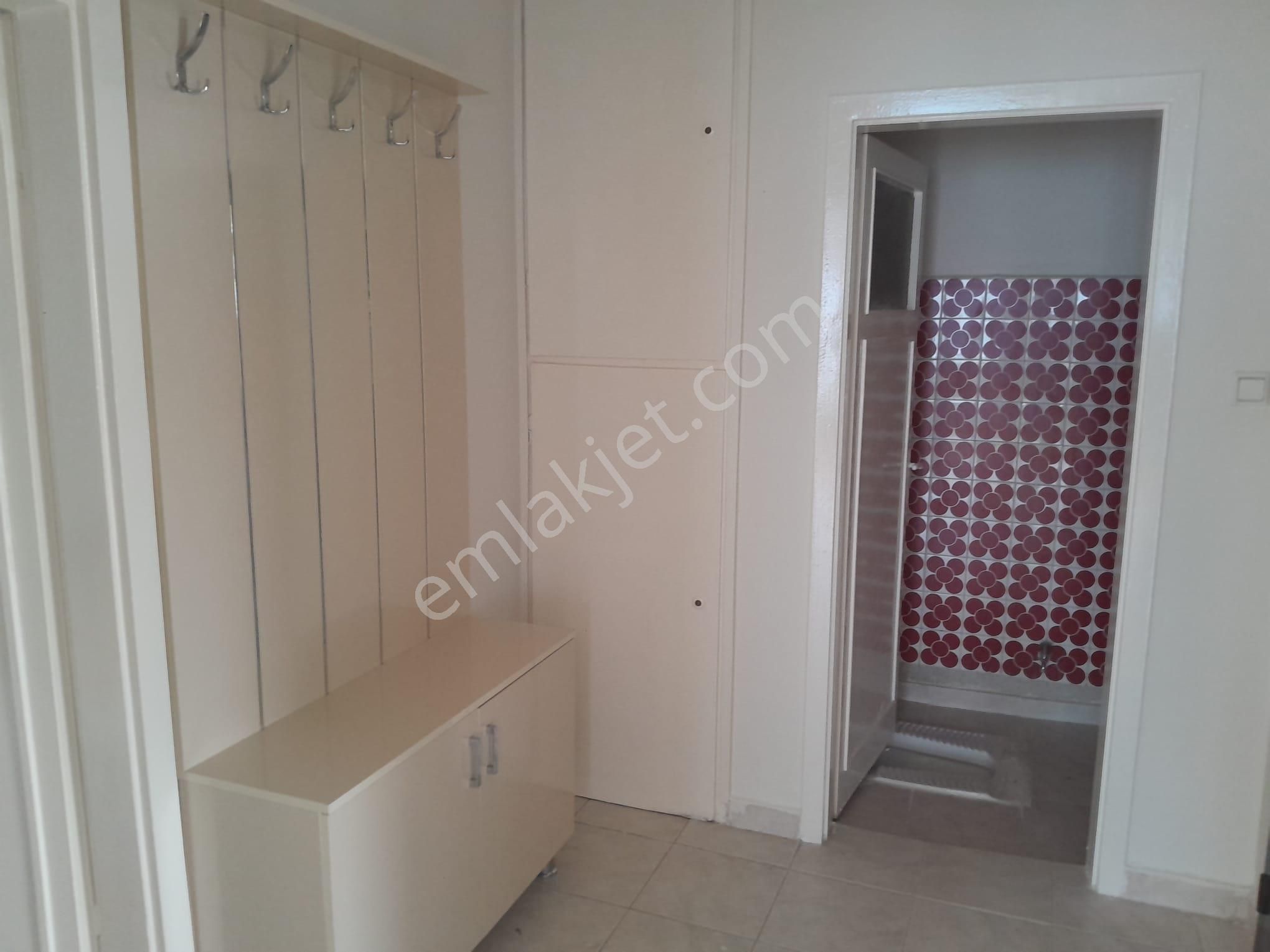 Dikmen Karşıyaka Sokakta 3.katta , Kombili, 3+1 ,mantolamalı... - Görsel 20