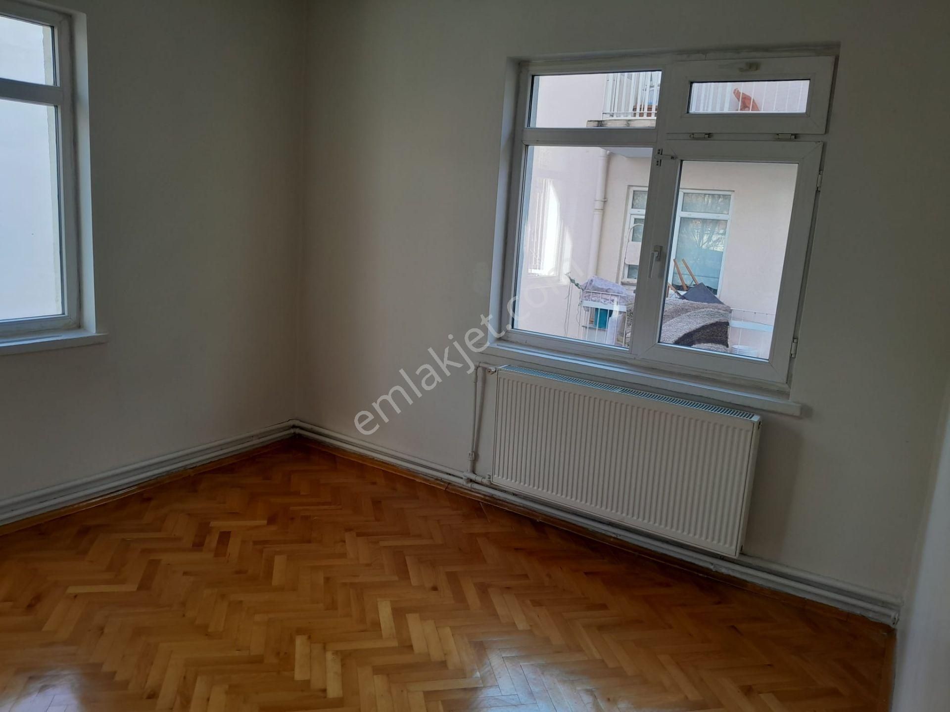 Dikmen Karşıyaka Sokakta 3.katta , Kombili, 3+1 ,mantolamalı... - Görsel 31