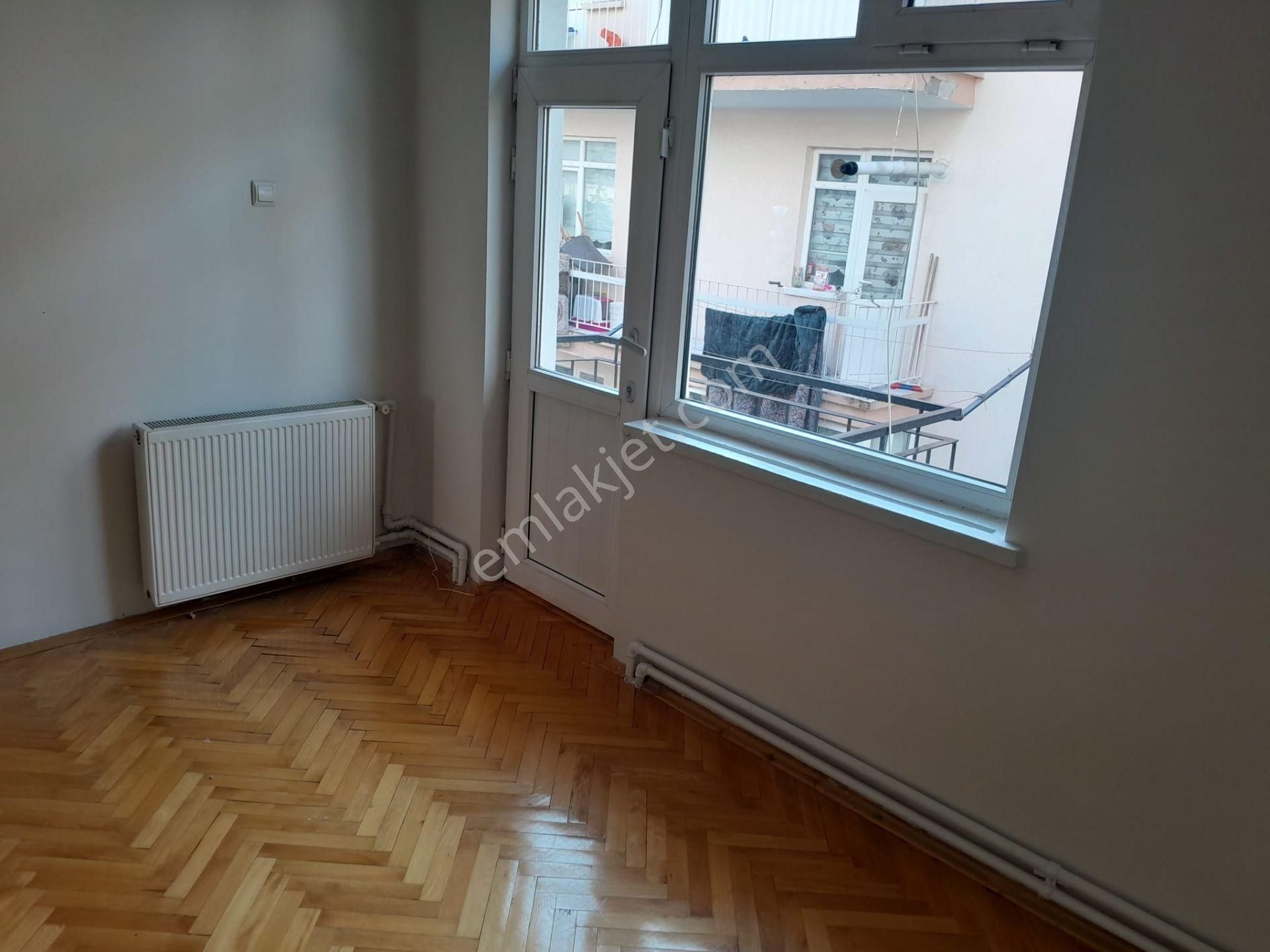 Dikmen Karşıyaka Sokakta 3.katta , Kombili, 3+1 ,mantolamalı... - Görsel 29