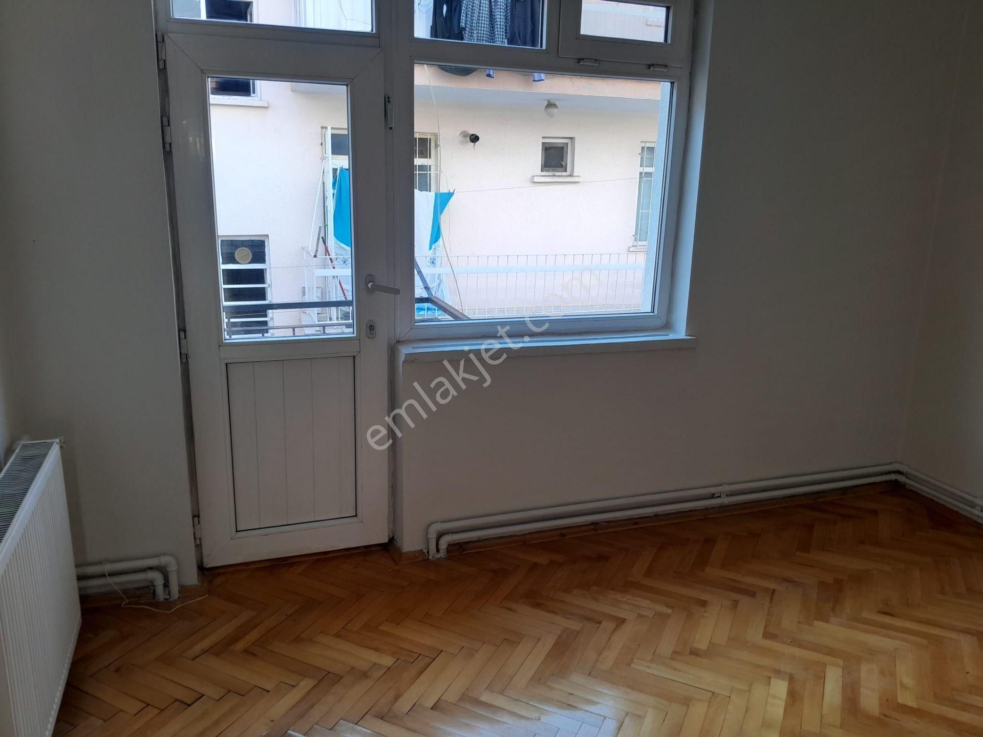 Dikmen Karşıyaka Sokakta 3.katta , Kombili, 3+1 ,mantolamalı... - Görsel 33