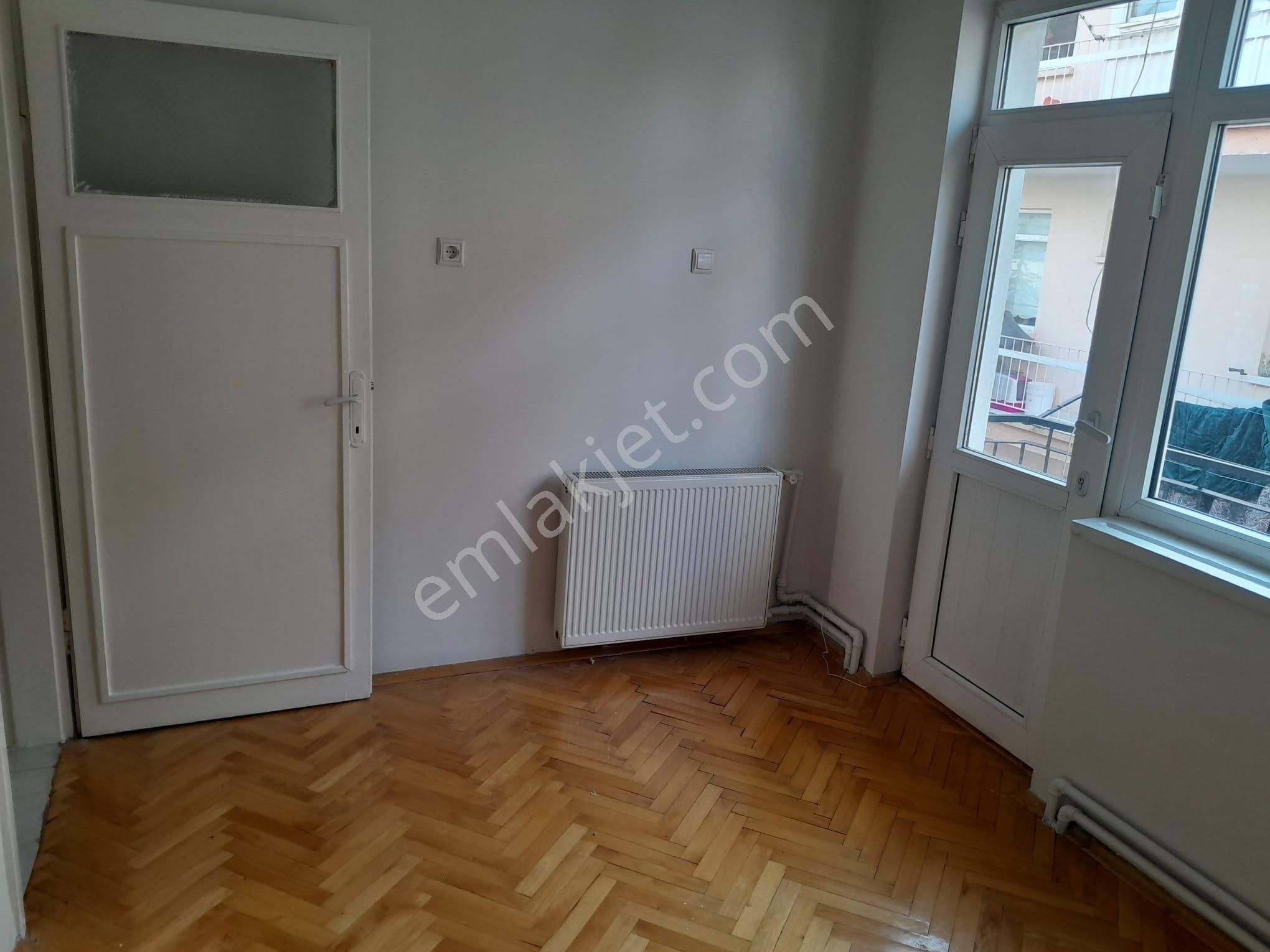 Dikmen Karşıyaka Sokakta 3.katta , Kombili, 3+1 ,mantolamalı... - Görsel 10