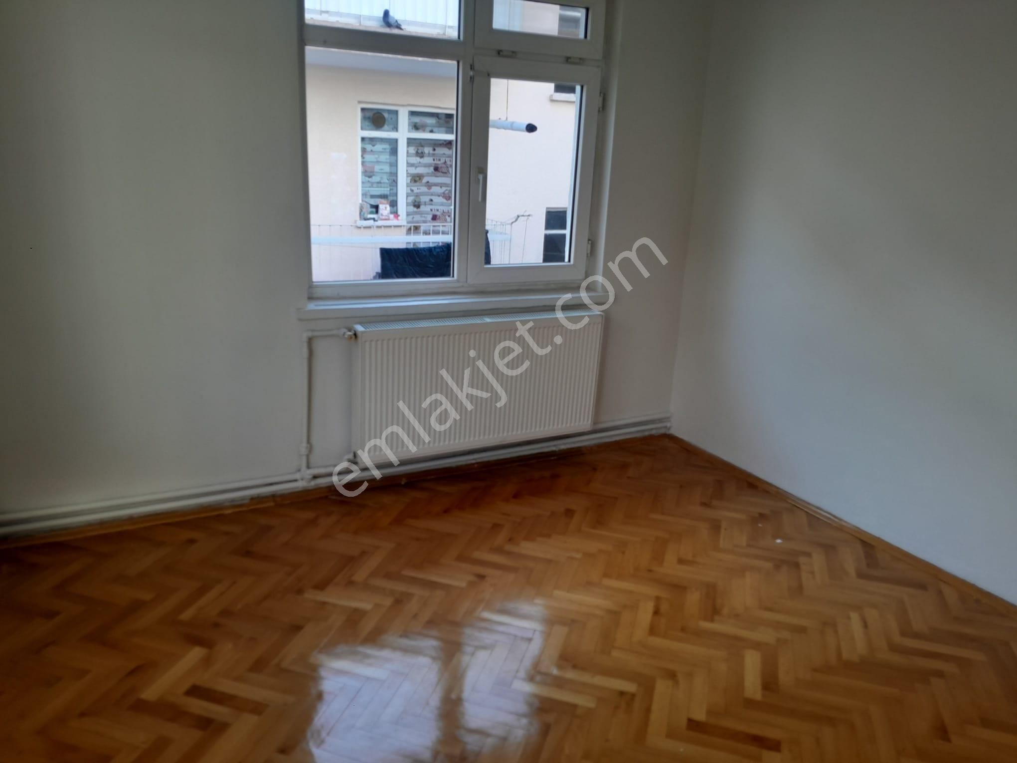 Dikmen Karşıyaka Sokakta 3.katta , Kombili, 3+1 ,mantolamalı... - Görsel 7