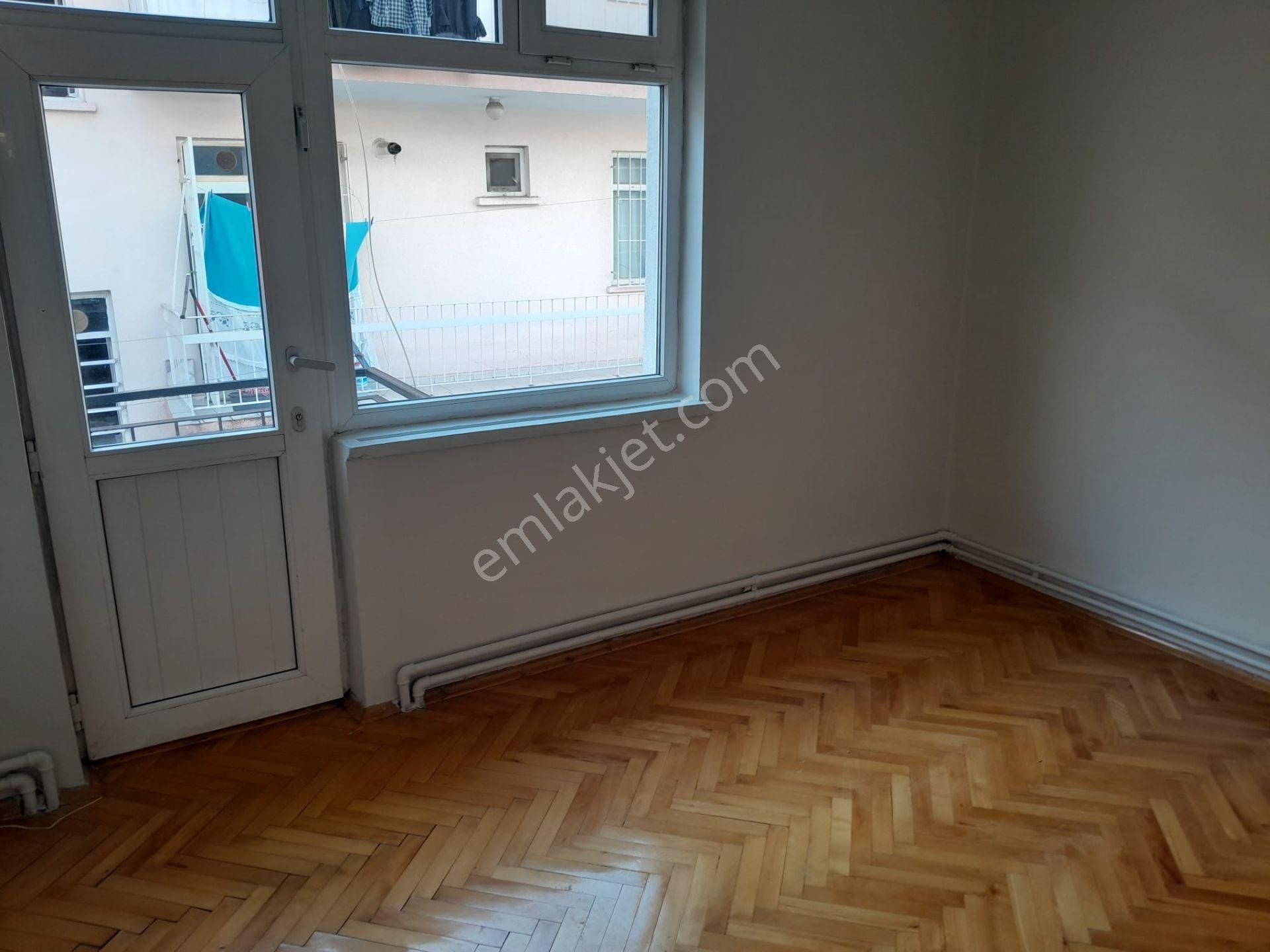 Dikmen Karşıyaka Sokakta 3.katta , Kombili, 3+1 ,mantolamalı... - Görsel 18