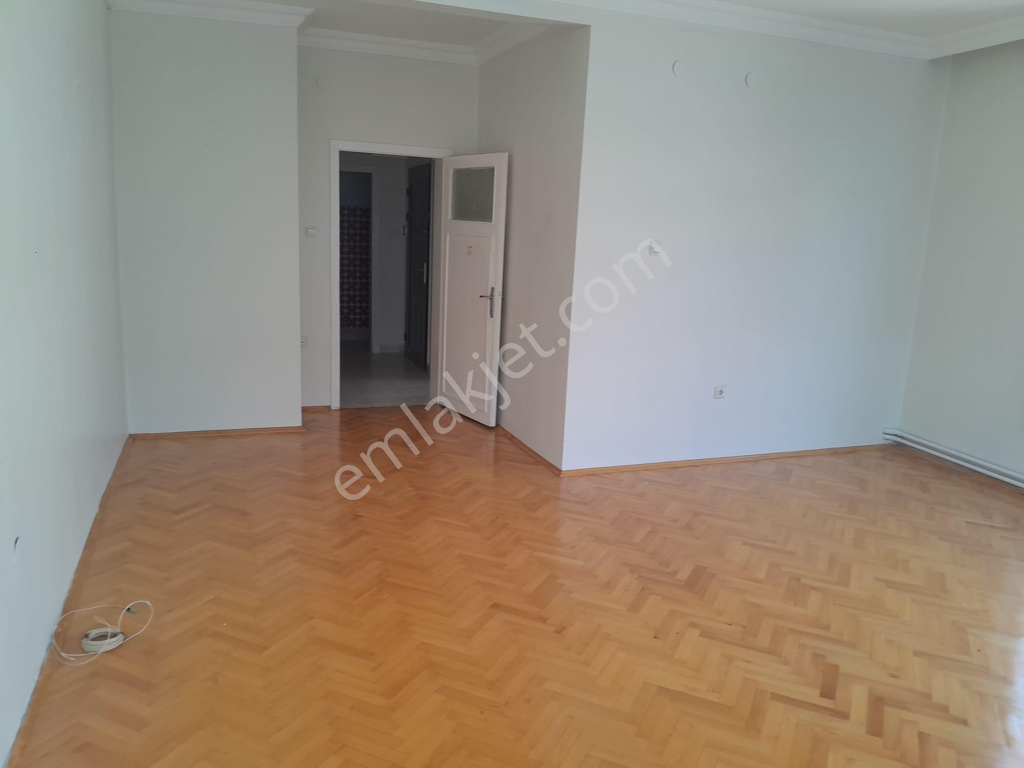 Dikmen Karşıyaka Sokakta 3.katta , Kombili, 3+1 ,mantolamalı... - Görsel 28