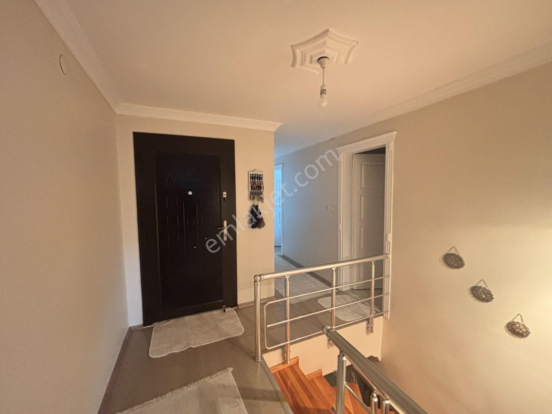 Yalova Çiftlikköy Sahil Mahallesinde Satılık 5+2 Dubleks Daire - Görsel 3