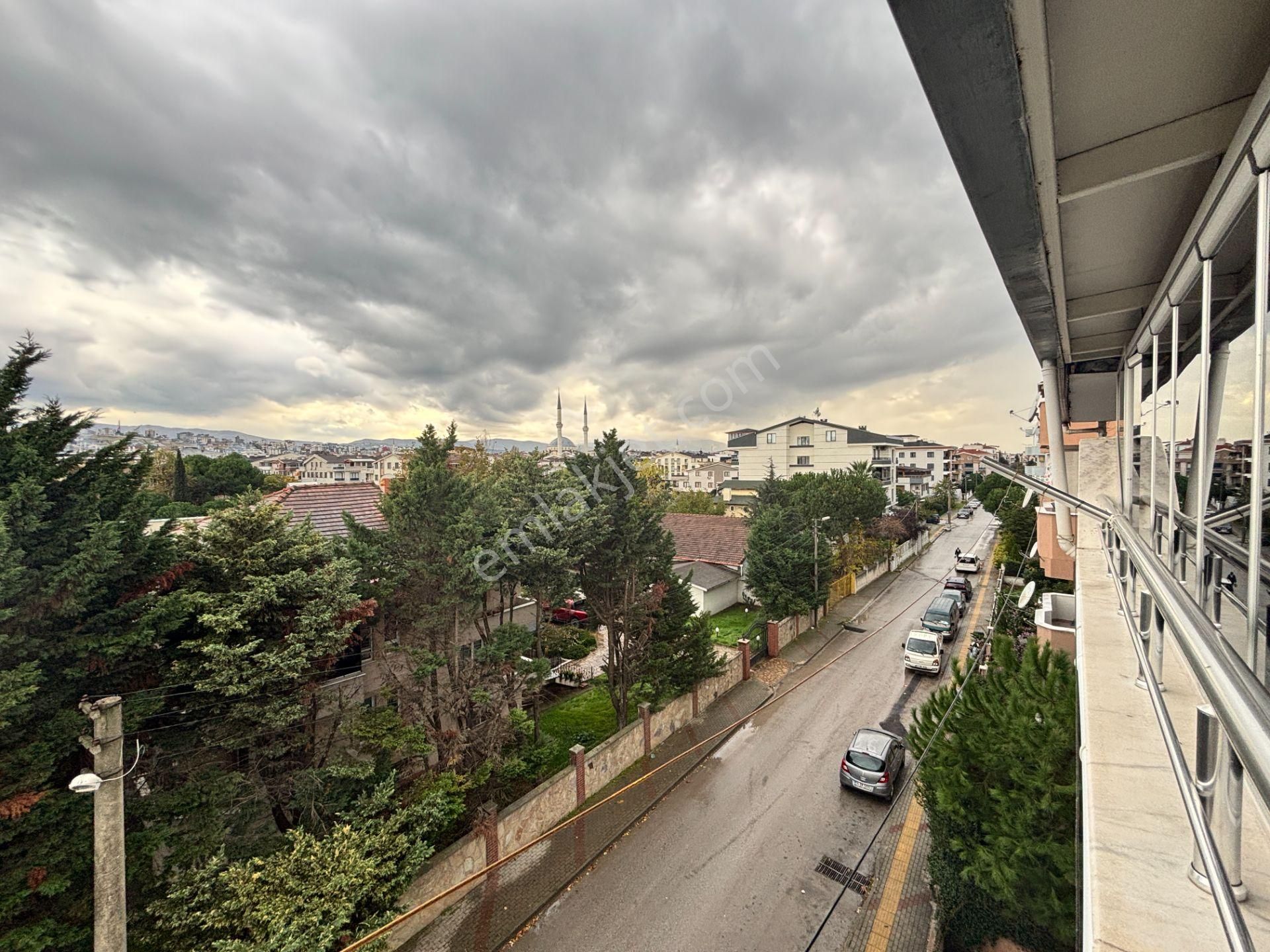 Yalova Çiftlikköy Sahil Mahallesinde Satılık 5+2 Dubleks Daire - Görsel 31