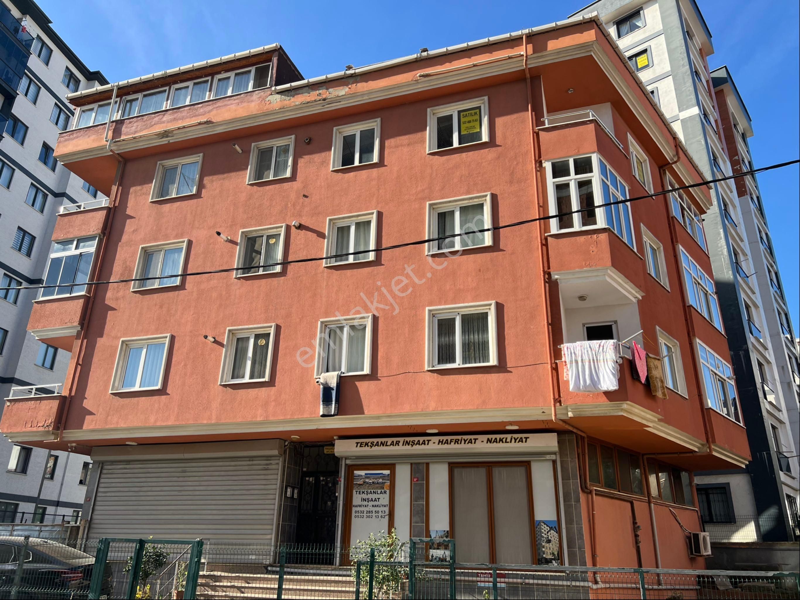 Oben Gayrimenkul'den Velibaba'da 250m² Net İskanlı Dubleks