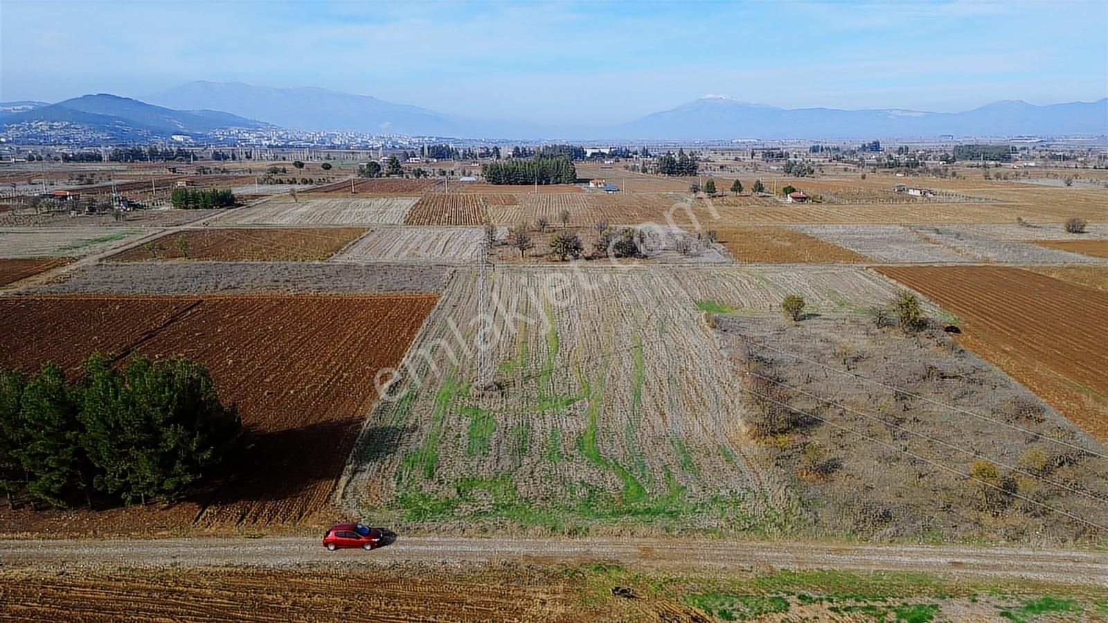 Net Premium'dan Acıpayam Akalanda Anayola Yakın Satılık Tarla